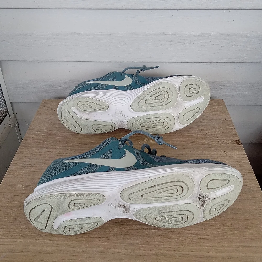 Nike Revolution 4 women shoes size 10 - Picture 11 of 12